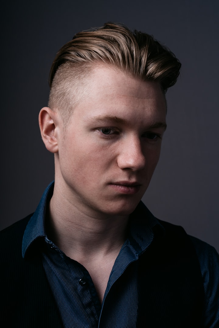 expert in Slick back Mens hairstyle
